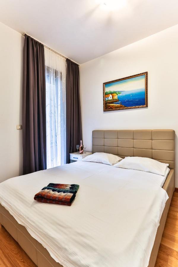 City Montesun Apartments Будва Екстер'єр фото