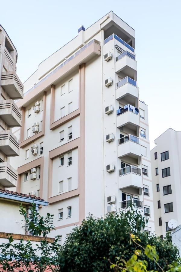 City Montesun Apartments Будва Екстер'єр фото