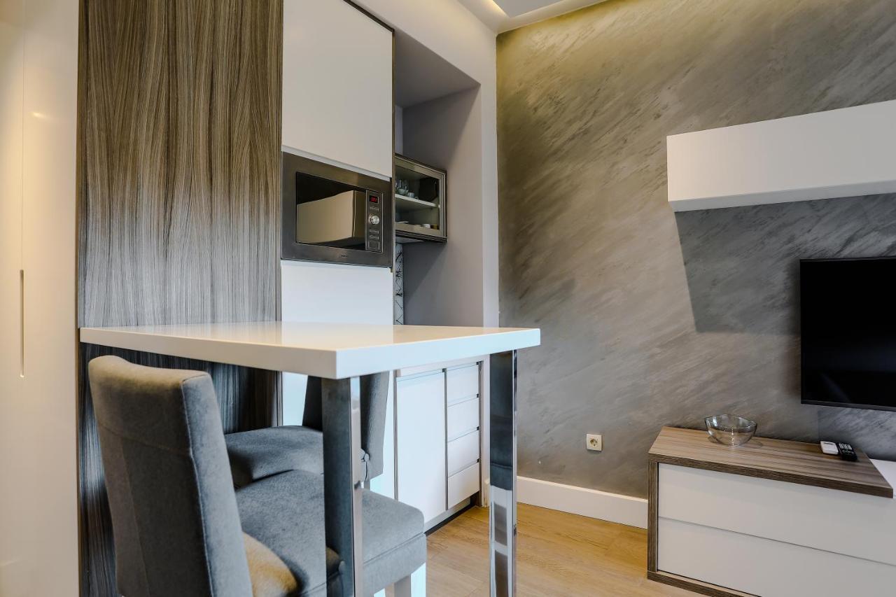 City Montesun Apartments Будва Екстер'єр фото
