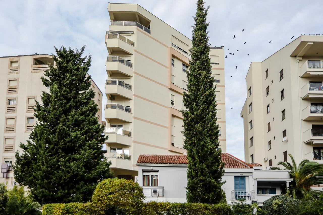 City Montesun Apartments Будва Екстер'єр фото
