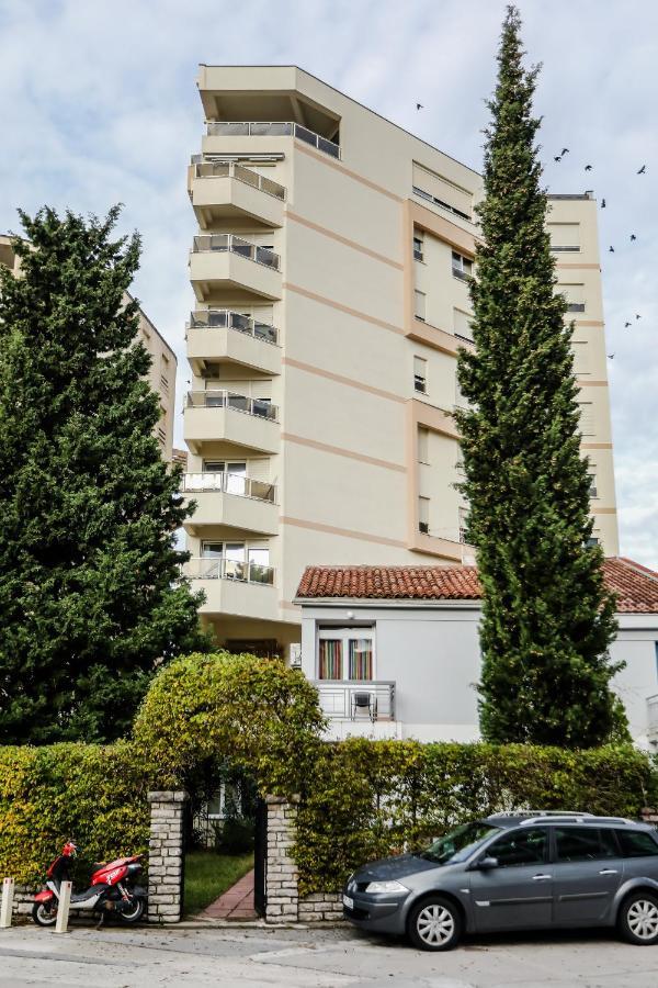 City Montesun Apartments Будва Екстер'єр фото