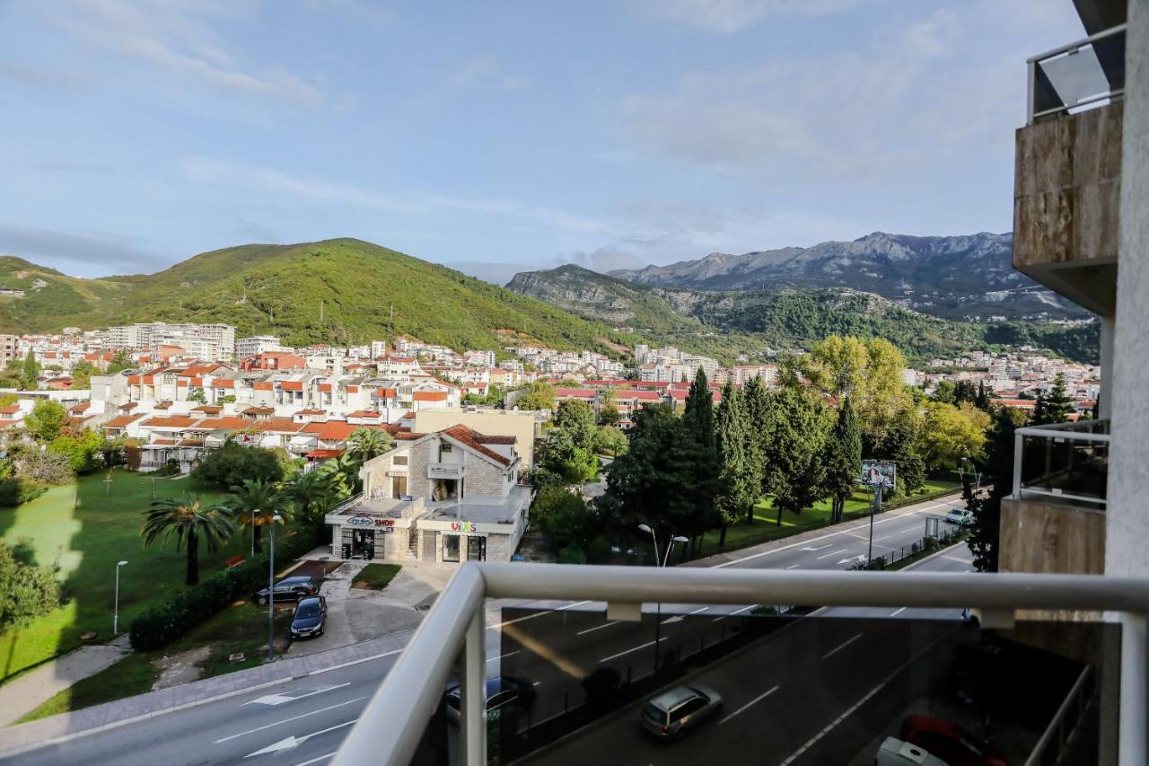 City Montesun Apartments Будва Екстер'єр фото